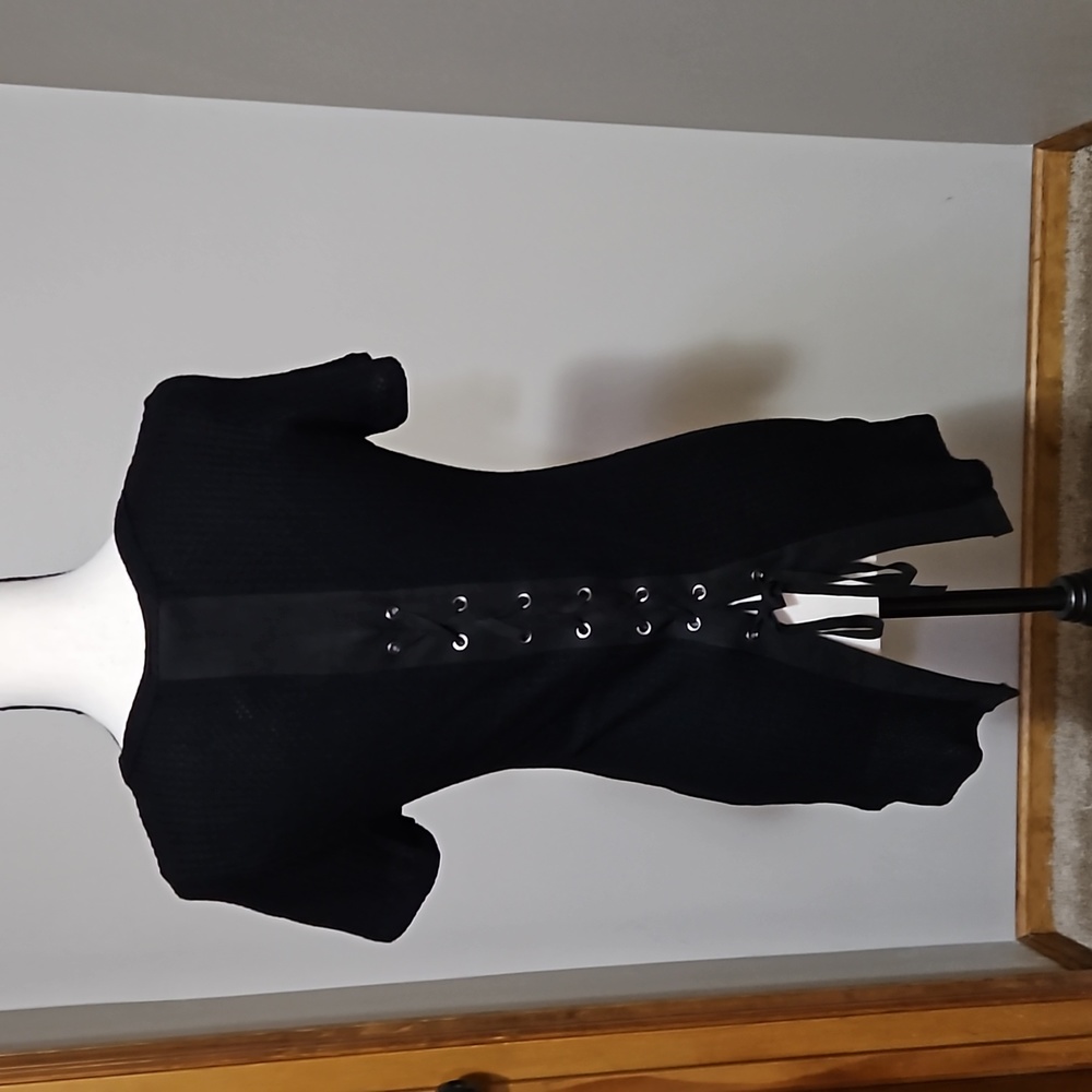 NWT Vocal Top - Picture 3 of 10